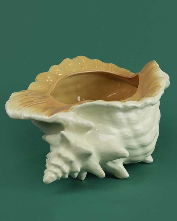 Ceramic conch shell tiki cocktail sharer