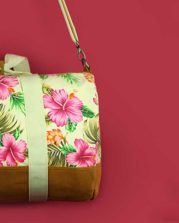 Tropical Hibiscus Print Holdall