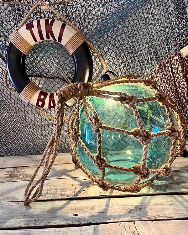 VINTAGE TURQUIOSE FISH FLOAT LIGHT WEB