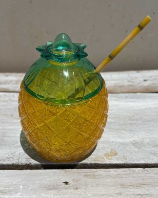 PLASTIC PINAPPLE DRINKING CUP WITH REMOVABLE LID
